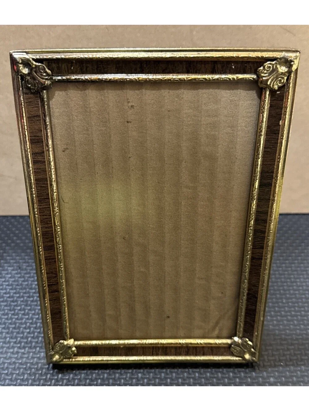 VTG Ornate Gold-Toned Woodgrain Frame 5”x7” 1960s 70s Textured Glass
